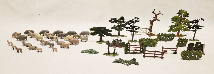 Britains and other model sheep and Britains farm trees, hedges and gates (2 bags)