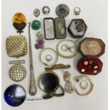 Assorted costume jewellery to include compacts, beaded necklaces, etc (1 box)