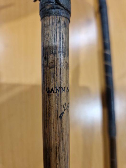 Bag of old golf clubs, two Union Jack flags on bamboo sticks Condition ReportFlags - H. 54 x  L. - Image 7 of 34