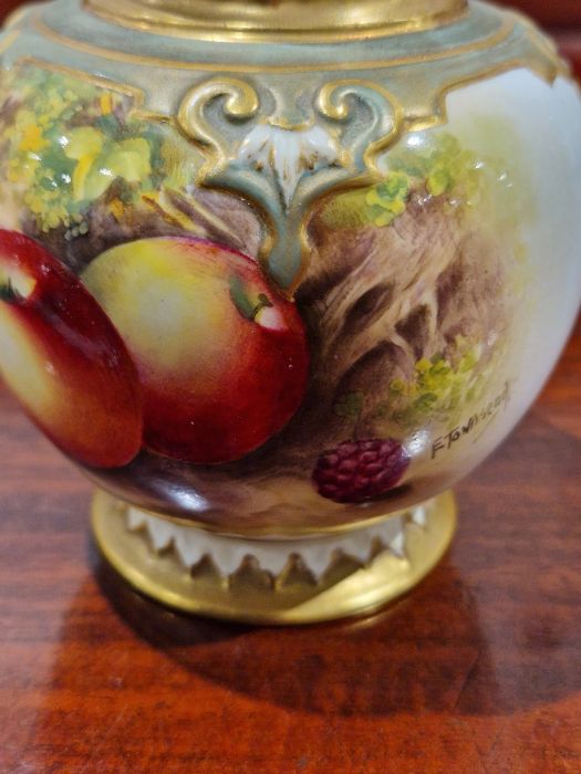 Royal Worcester fruit decorated lobed oviform vase and cover painted by E. Townsend, painted with - Image 15 of 16