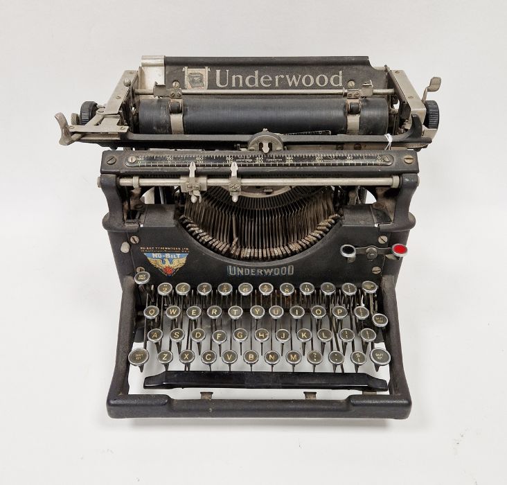 Underwood NU-Bilt typewriter