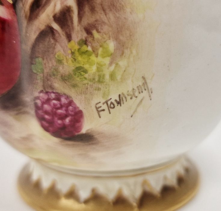 Royal Worcester fruit decorated lobed oviform vase and cover painted by E. Townsend, painted with - Image 3 of 16