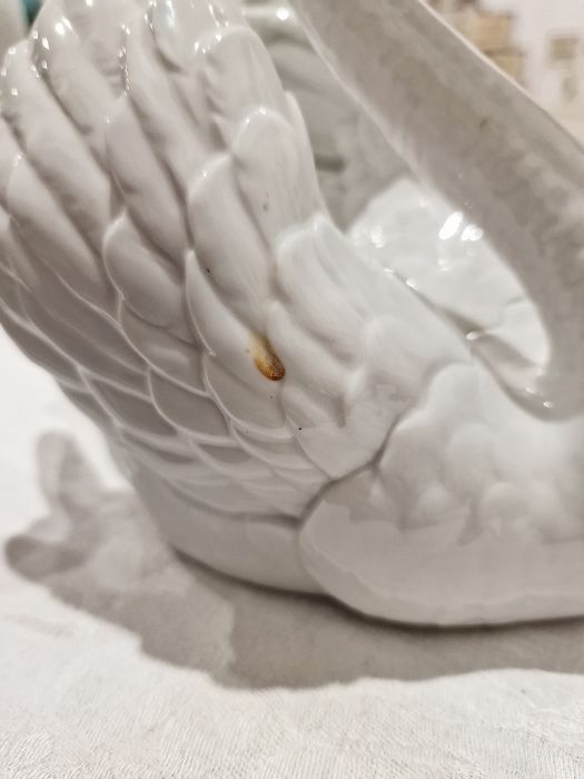 Two Lladro models of swans, naturalistically modelled, one swan with wings outstretched, 21cm - Image 7 of 9
