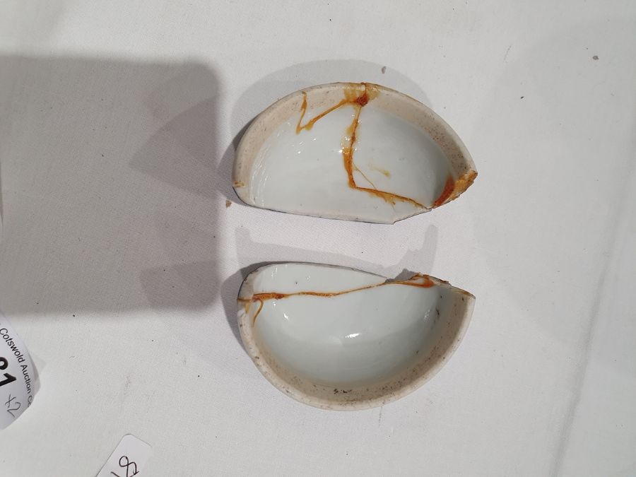 Two Chinese blue and white prunus decorated lidded ginger jars, each with double-ring mark to base - Image 7 of 22