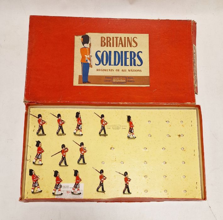 Britains Soldiers Regiments of All Nations British Infantry display no.1323 part set (boxed)