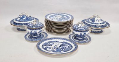 Wedgwood porcelain Willow pattern part dinner service, circa 1890, printed green marks for T.