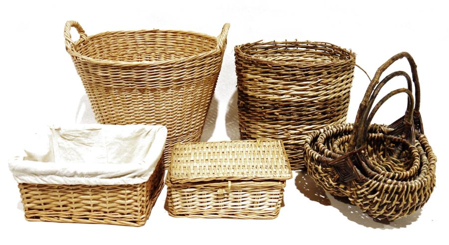 Large quantity of baskets to include bread baskets, picnic baskets, heart-shaped baskets, laundry