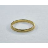 22ct gold wedding ring, 2.6g approx.