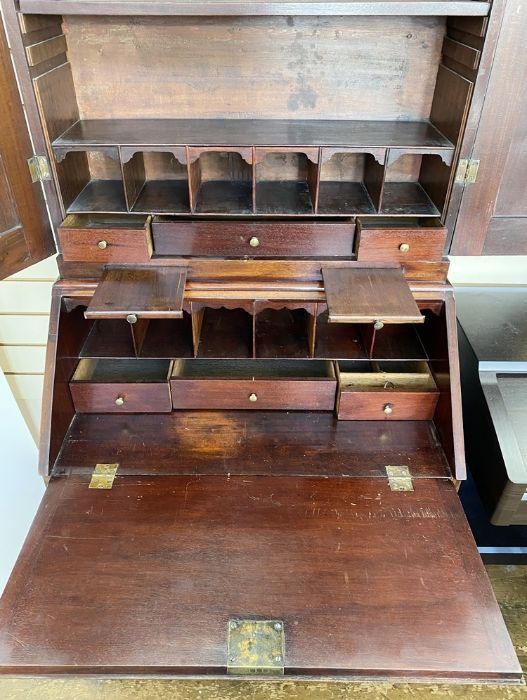 George III mahogany bureau bookcase, the top section with cavetto frieze, three adjustable - Image 3 of 5