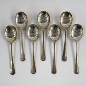 Set of seven late 20th century silver soup spoons, Sheffield 1993, maker United Cutlers Ltd., 14ozt.