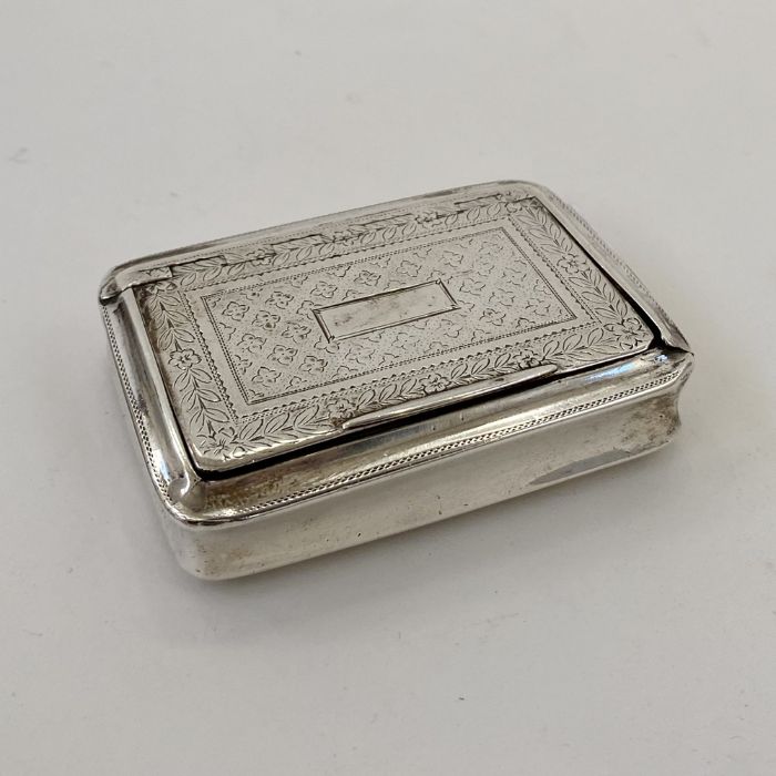 George IV silver snuff box, rectangular, leaf and flower engraved, Birmingham 1817, maker's mark