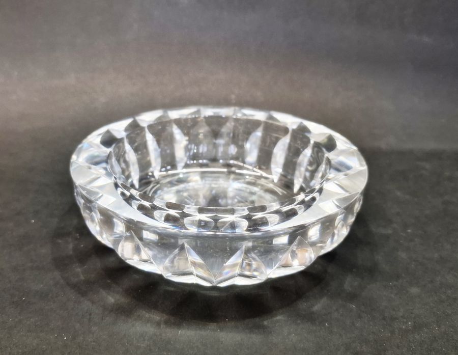 Orrefors circular clear cut glass bowl, designed by Sven Palmqvist, marked to base and numbered