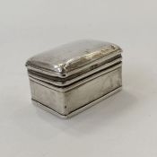 Edwardian silver snuff box, Birmingham 1903, maker Cornelius Desormeaux Saunders and James Francis