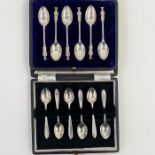 Set of six 1940's silver teaspoons, Sheffield 1943, 1ozt total approx. and a set of early 20th