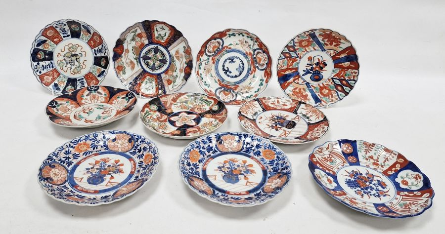 Ten various Chinese and Japanese Imari pattern fluted circular dishes, 19th century, each