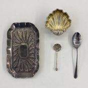 Early 20th century silver salt with matching silver spoon in the shape of a shell, Birmingham