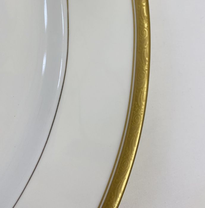 Royal Grafton 'Regal' pattern, part dinner service, gilt borders viz:- 12 dinner plates, 12 side - Image 6 of 7