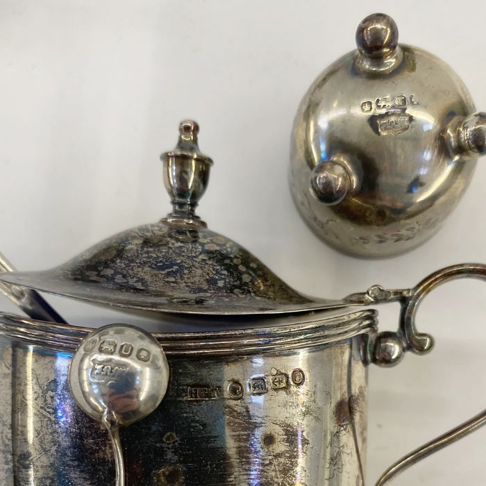 Set of four Victorian silver circular salts on bun feet, floral engraved, Sheffield 1886, each 3cm - Image 2 of 2