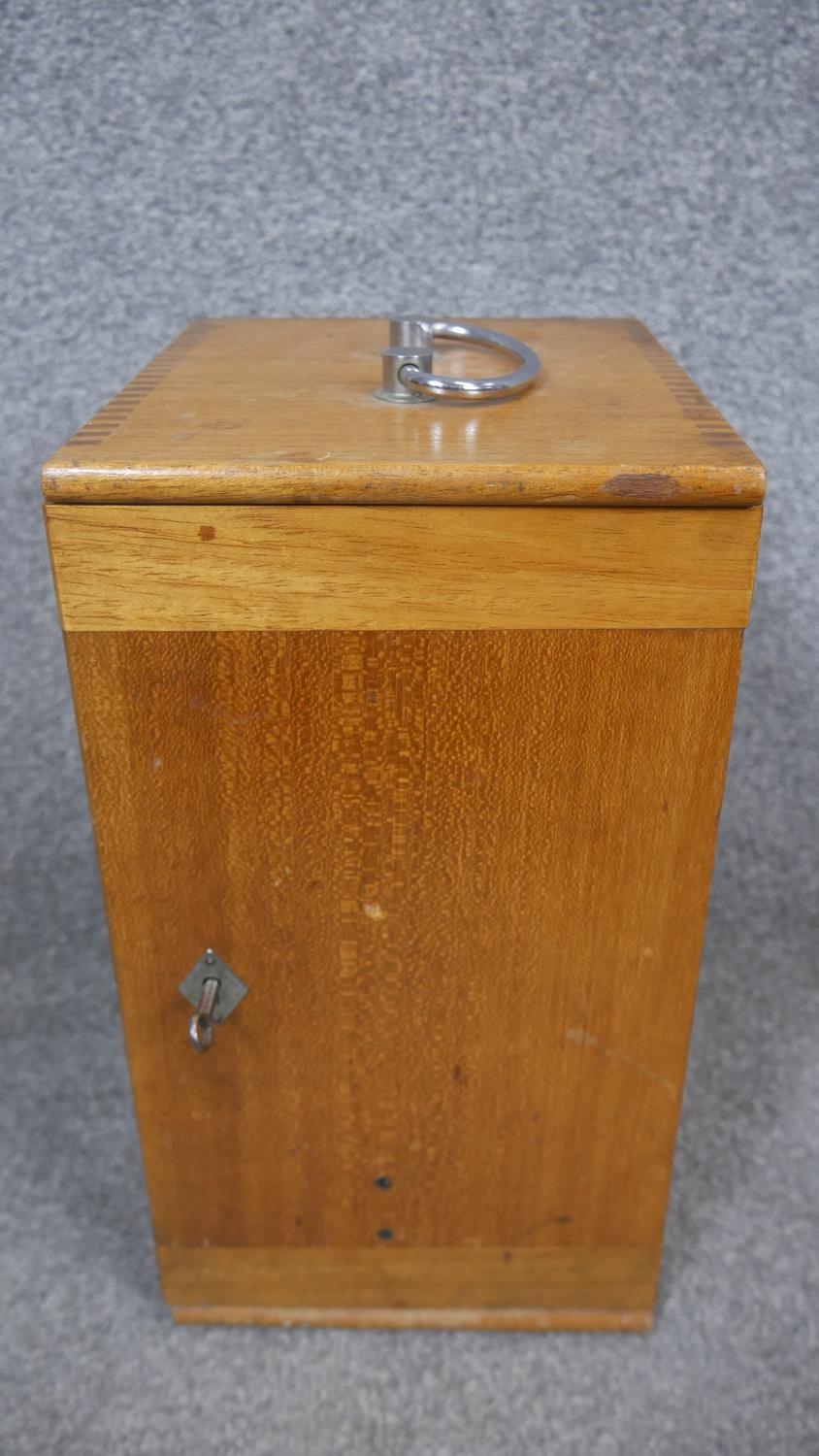 A vintage wooden cased W R Prior London microscope, model number 13377. With prepared slides and - Image 9 of 11