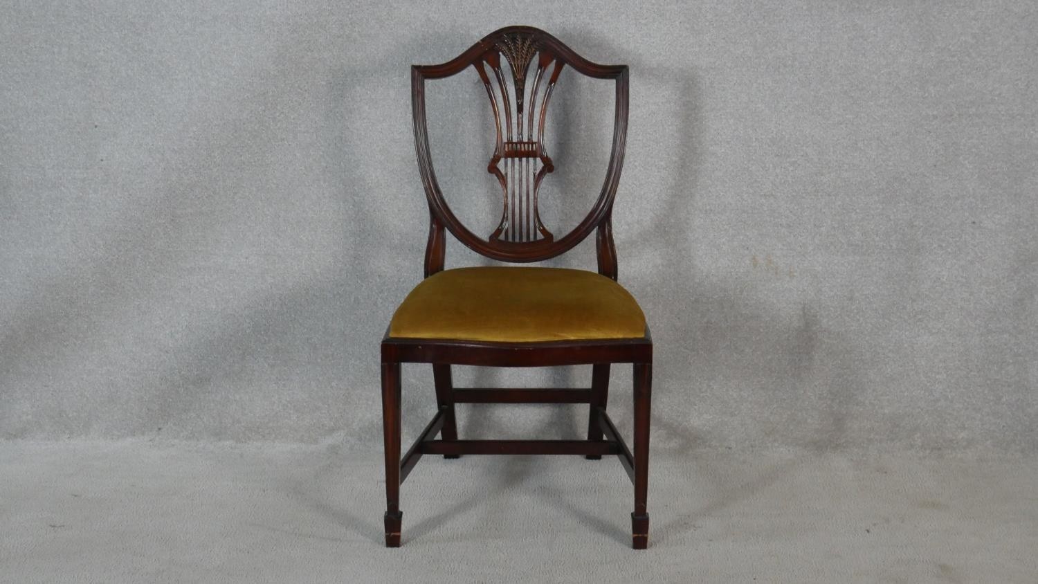 A set of eight mahogany Hepplewhite style dining chairs with pierced wheatsheaf backs above drop - Image 2 of 4