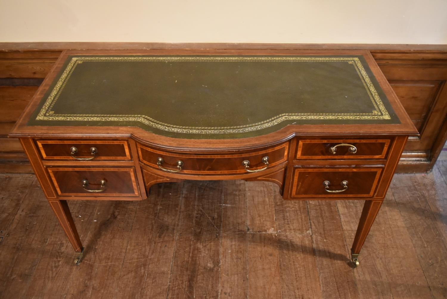 An Edwardian mahogany and satinwood inlaid writing desk with inset gilt tooled leather top raised on - Image 2 of 7