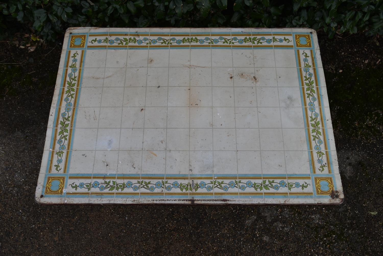 A vintage bamboo conservatory table with faux ceramic tiled top. H.68 W.96 D.66cm - Image 2 of 5