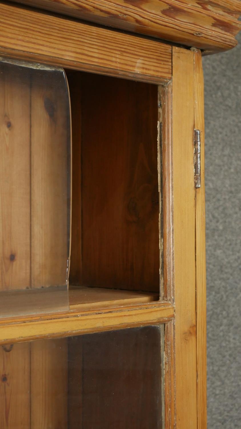 A vintage pine kitchen dresser with glazed upper section above drawers and cupboards. H.186 W.117 - Image 5 of 6