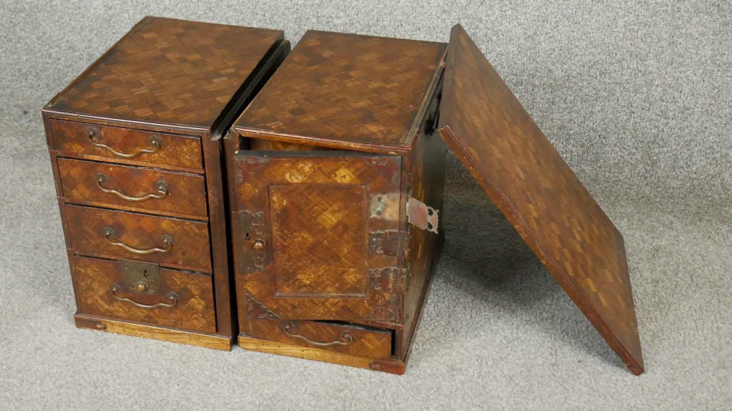A pair of C.1900 Chinese style parquetry inlaid miniature pedestal cabinets. H.27cm - Image 4 of 7