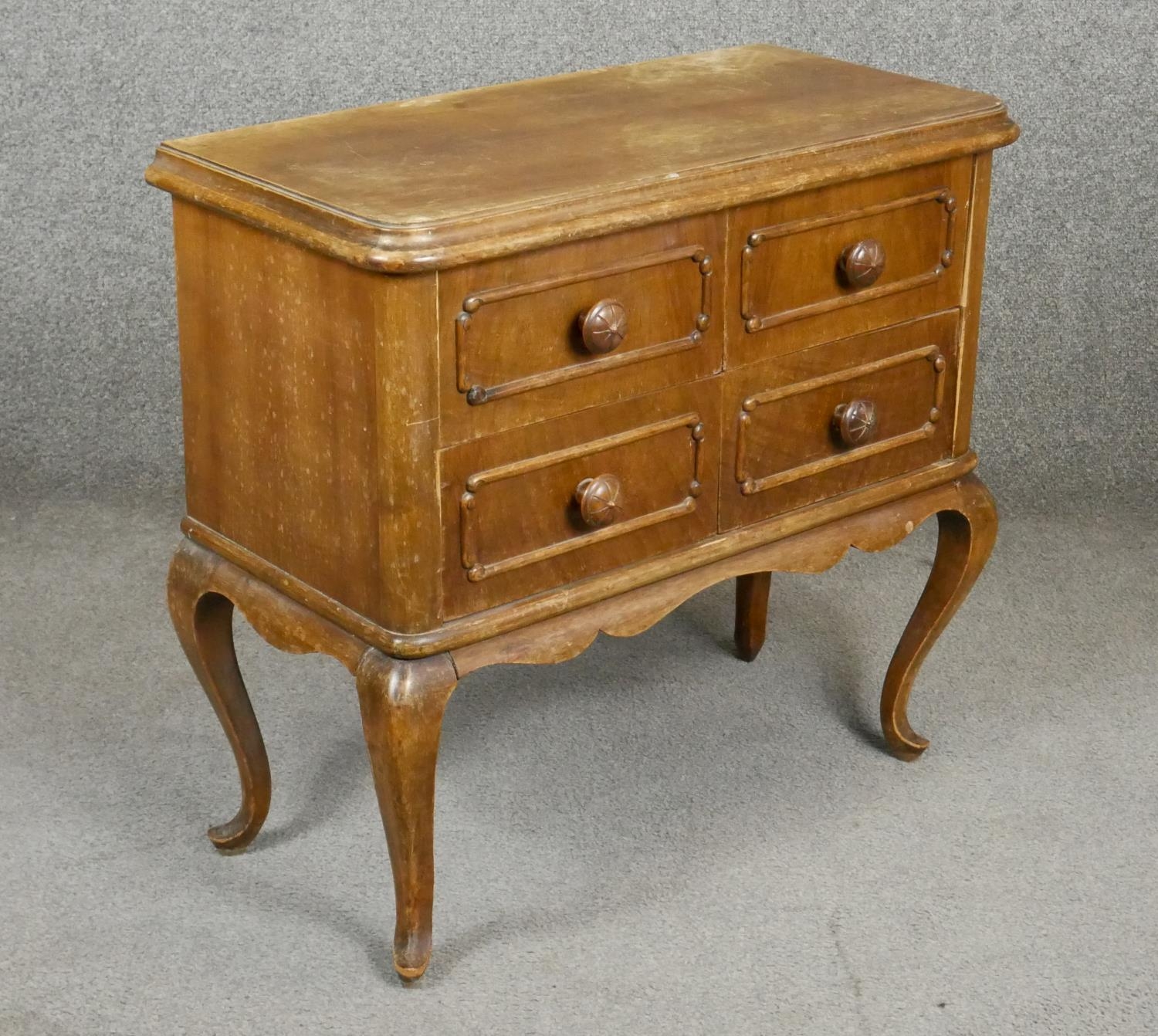 A French Provincial style walnut chest on cabriole suppports. H.60 W.65 D.32cm - Image 2 of 4