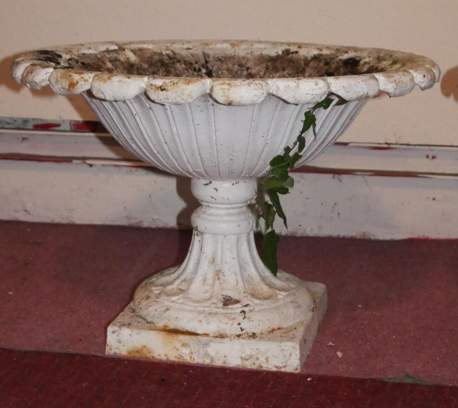 A pair of painted Georgian style cast iron garden planters. H.40 D.58cm - Image 3 of 4