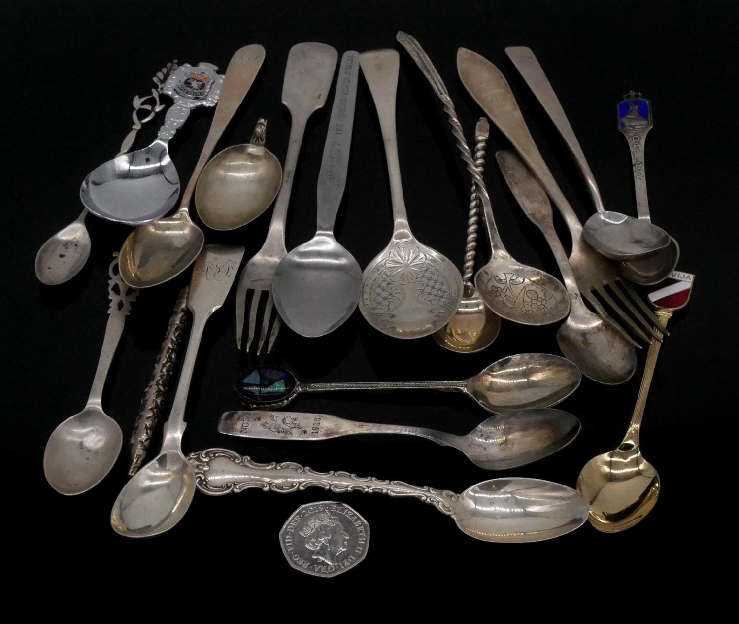 A collection of silver and silver plate cutlery. Including two Russian silver cake forks, a - Image 6 of 6