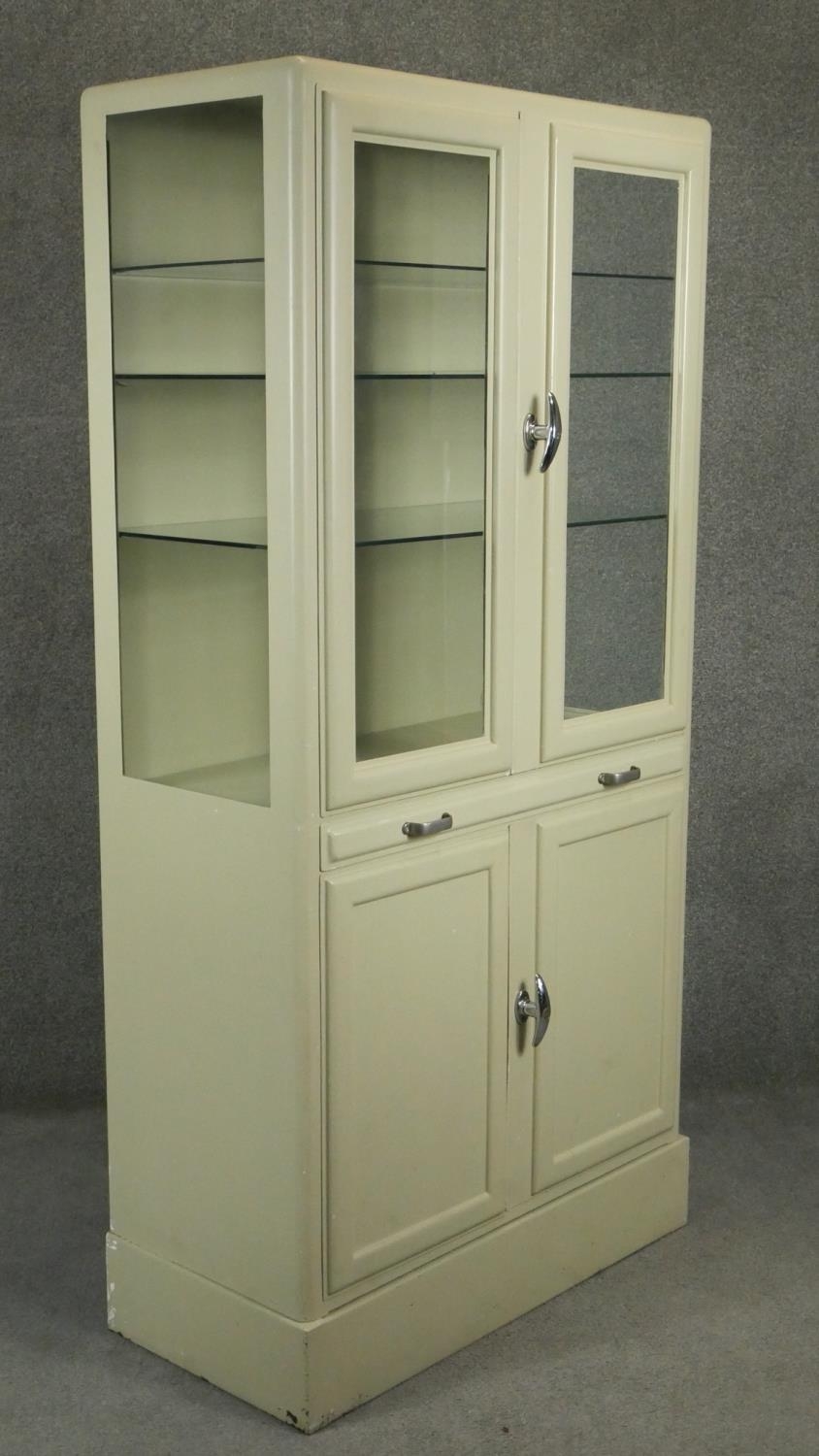 A vintage medical style metal cabinet with glazed upper section above pull out slide and panel - Image 3 of 5