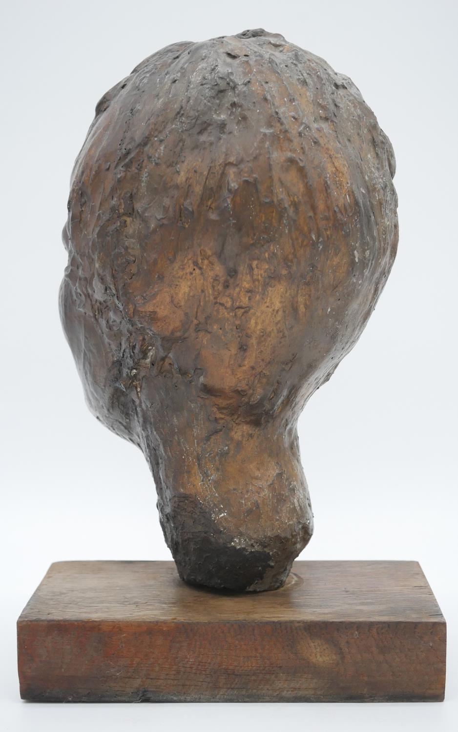 A sculpted bronze head of a female figure. Mounted on a wooden base. H.42cm - Image 3 of 5