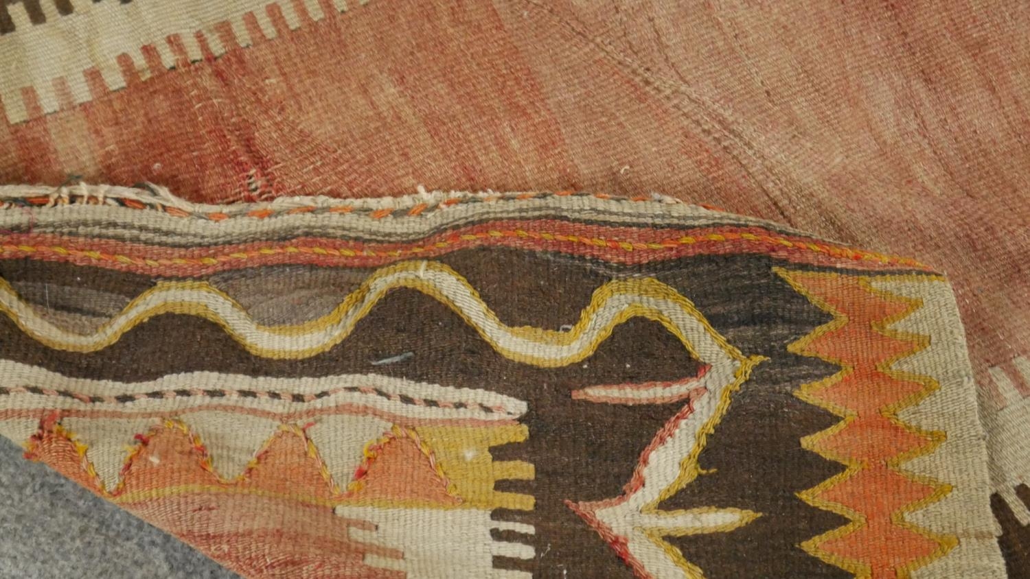 A Hamadan rug along with a kelim. H.187 W.102cm - Image 7 of 7