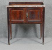 An Edwardian mahogany and satinwood strung marble topped washstand. H84 W76 D47cm