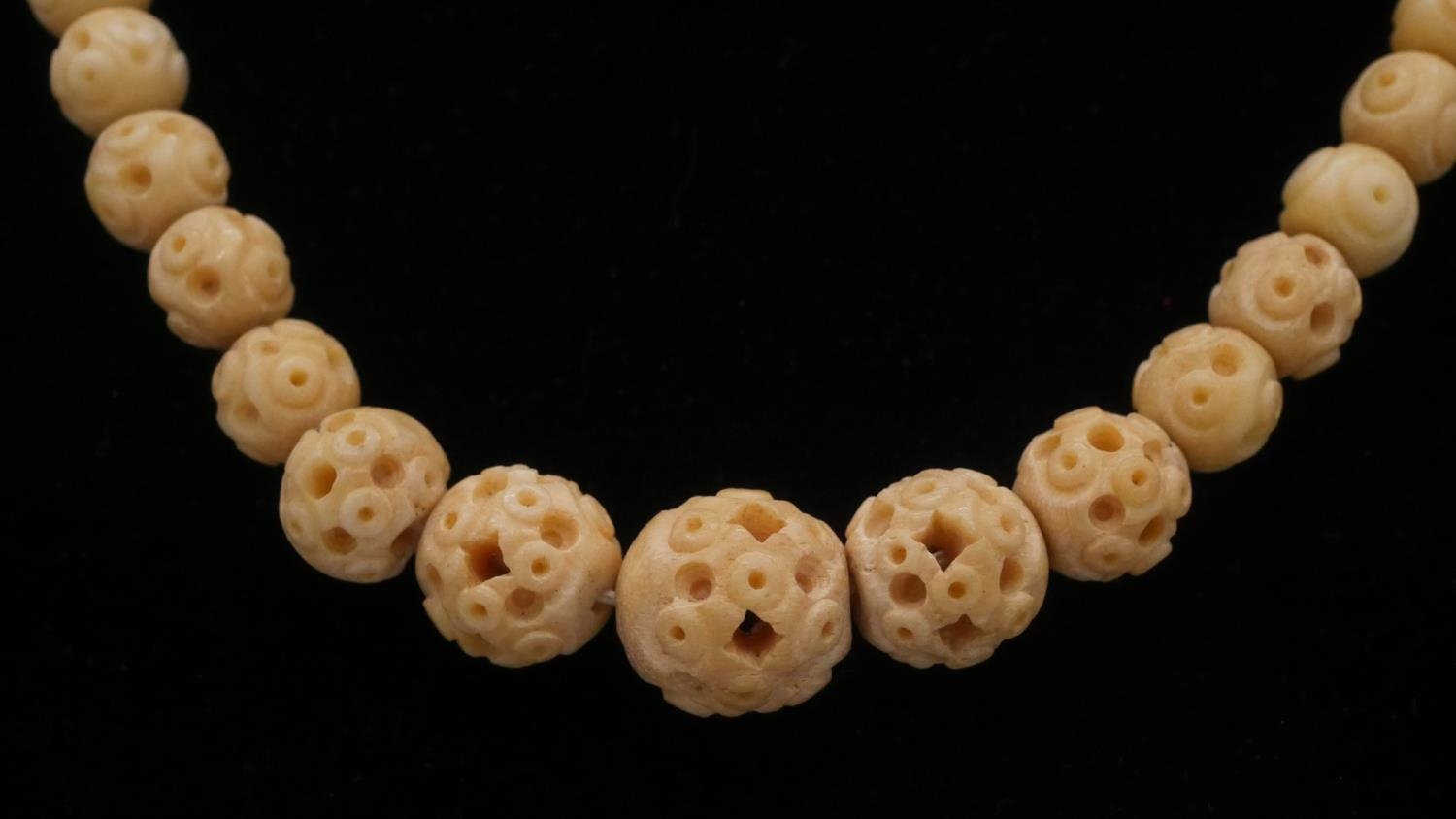 Two Victorian carved graduated ivory bead necklaces along with two Indian pierced bone bead - Image 7 of 10