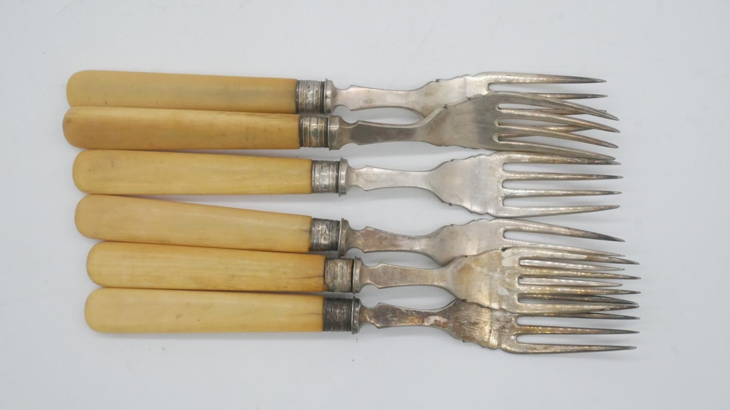 Two sets of twelve person silver plated cutlery. One set of fish knives and forks wuth engraved - Image 7 of 10
