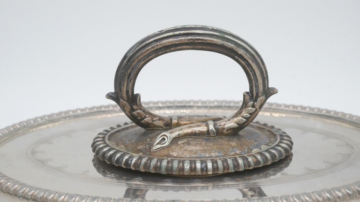 A Victorian silver plated serving dish with lid and removabale handle. L.28cm - Image 3 of 8