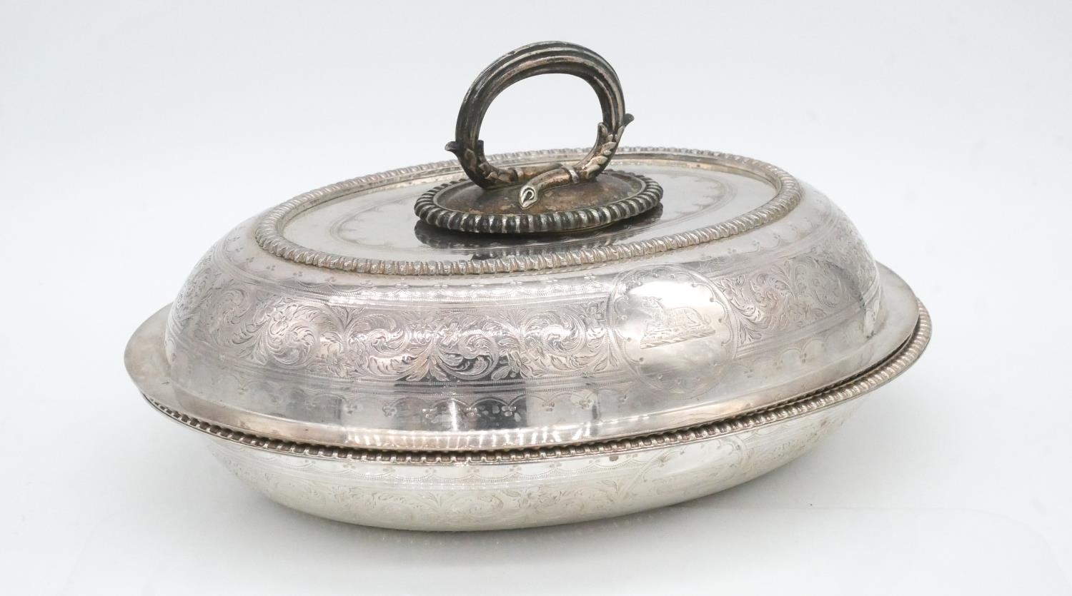 A Victorian silver plated serving dish with lid and removabale handle. L.28cm - Image 2 of 8