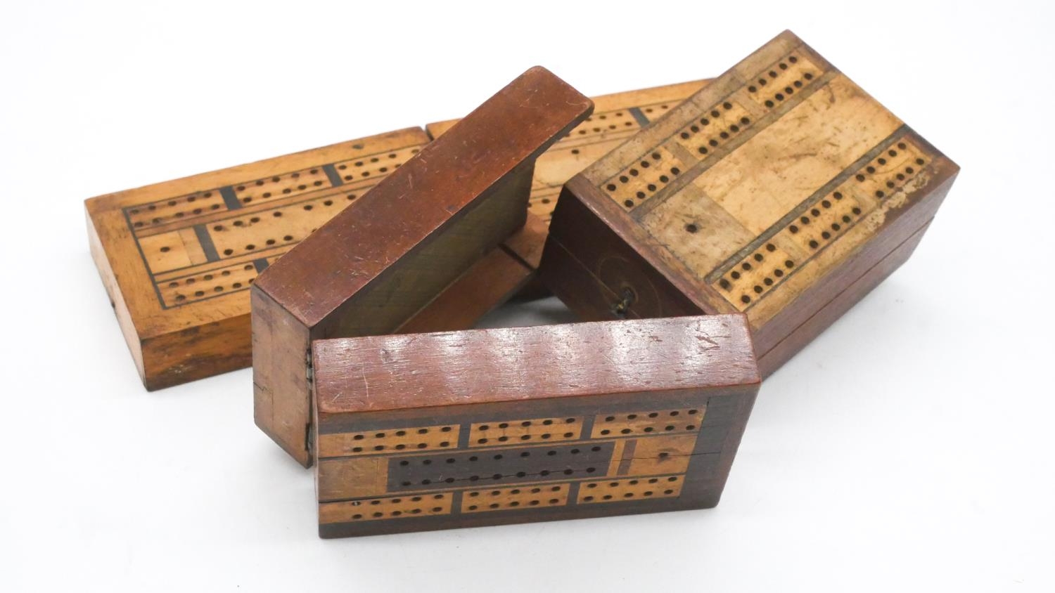 A collection of six vintage inlaid cribbage boards. - Image 2 of 4