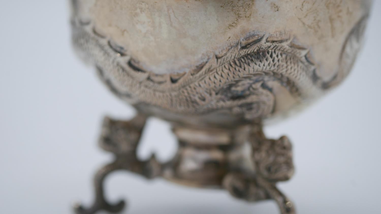 Two Chinese silver bowls. One by Wah Hing a repousse dragon design bowl on a triple dragon head form - Image 3 of 6