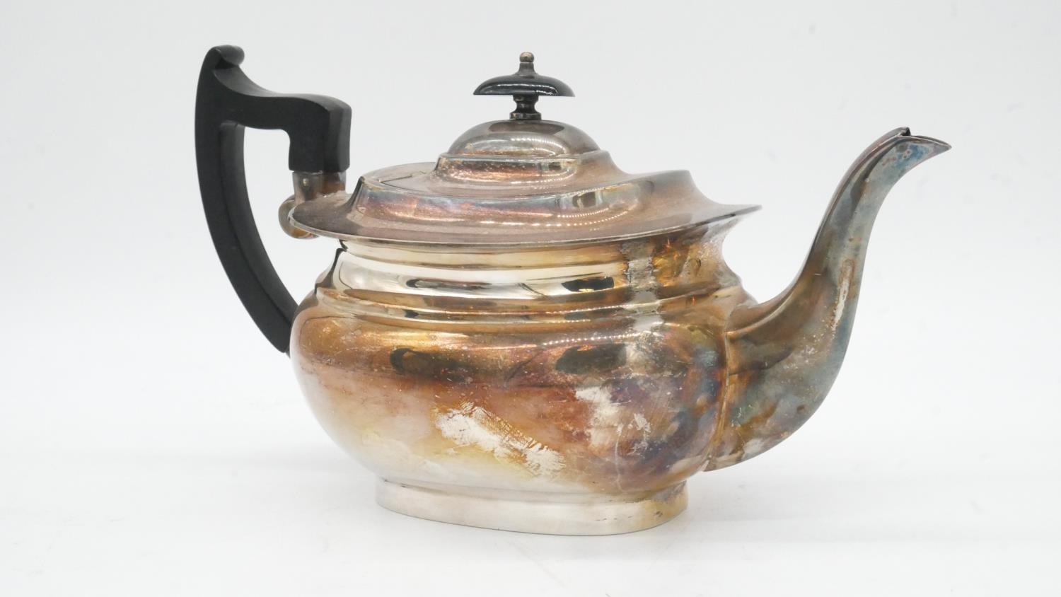 A four piece silver plated coffee and tea service, the tea pot and coffee pot having ebony - Image 6 of 9