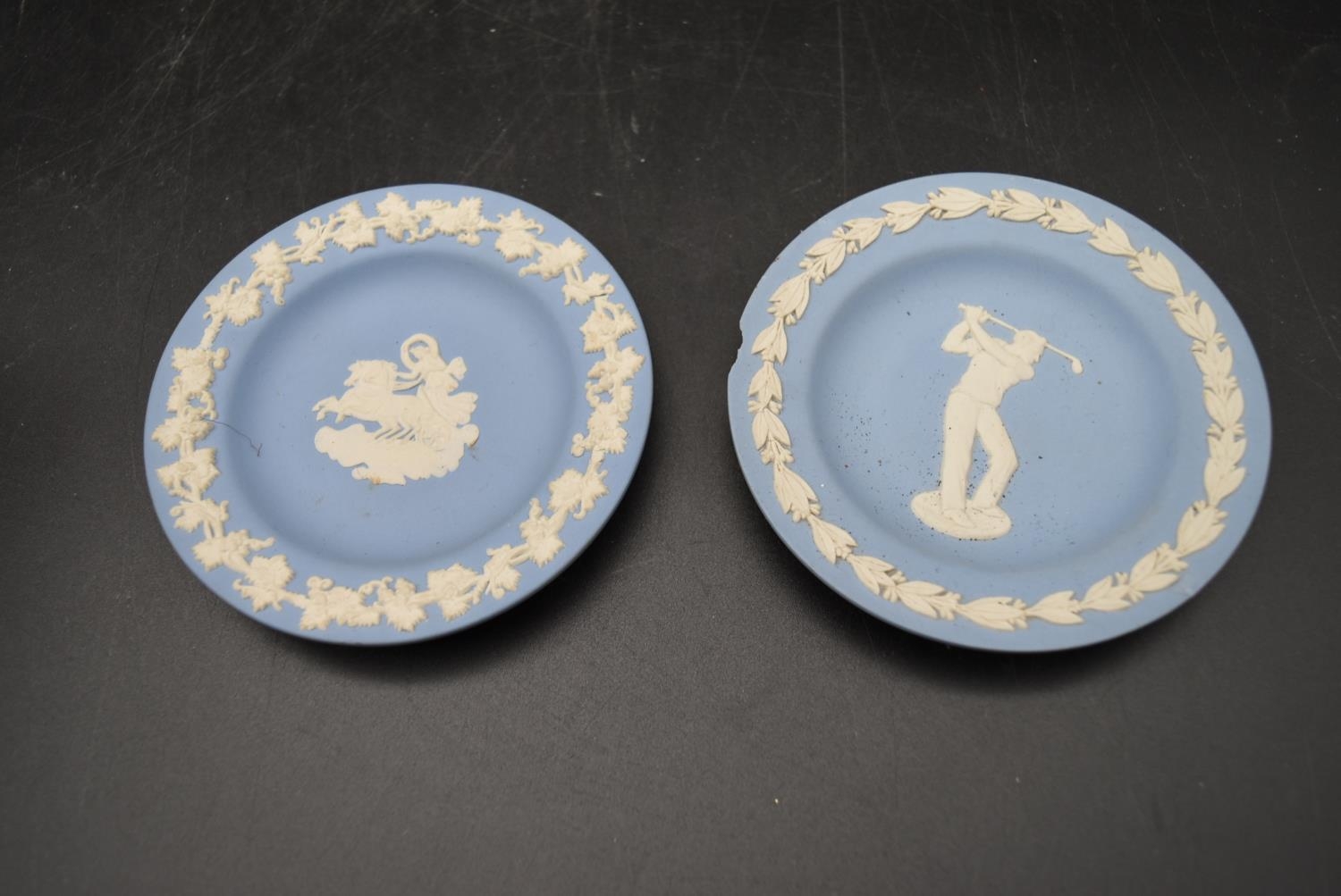 A set of three Wedgewood Jasperware plates, with a classical design and makers mark stamped to base. - Image 5 of 8