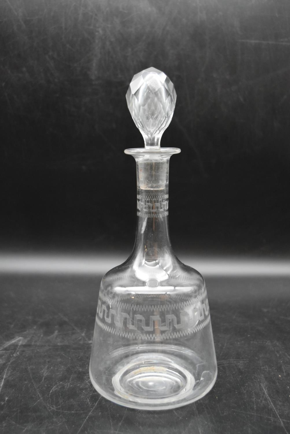 A late Victorian geometrically etched glass decanter with stopper and water carafe. H.30 Dia.14cm ( - Image 2 of 6