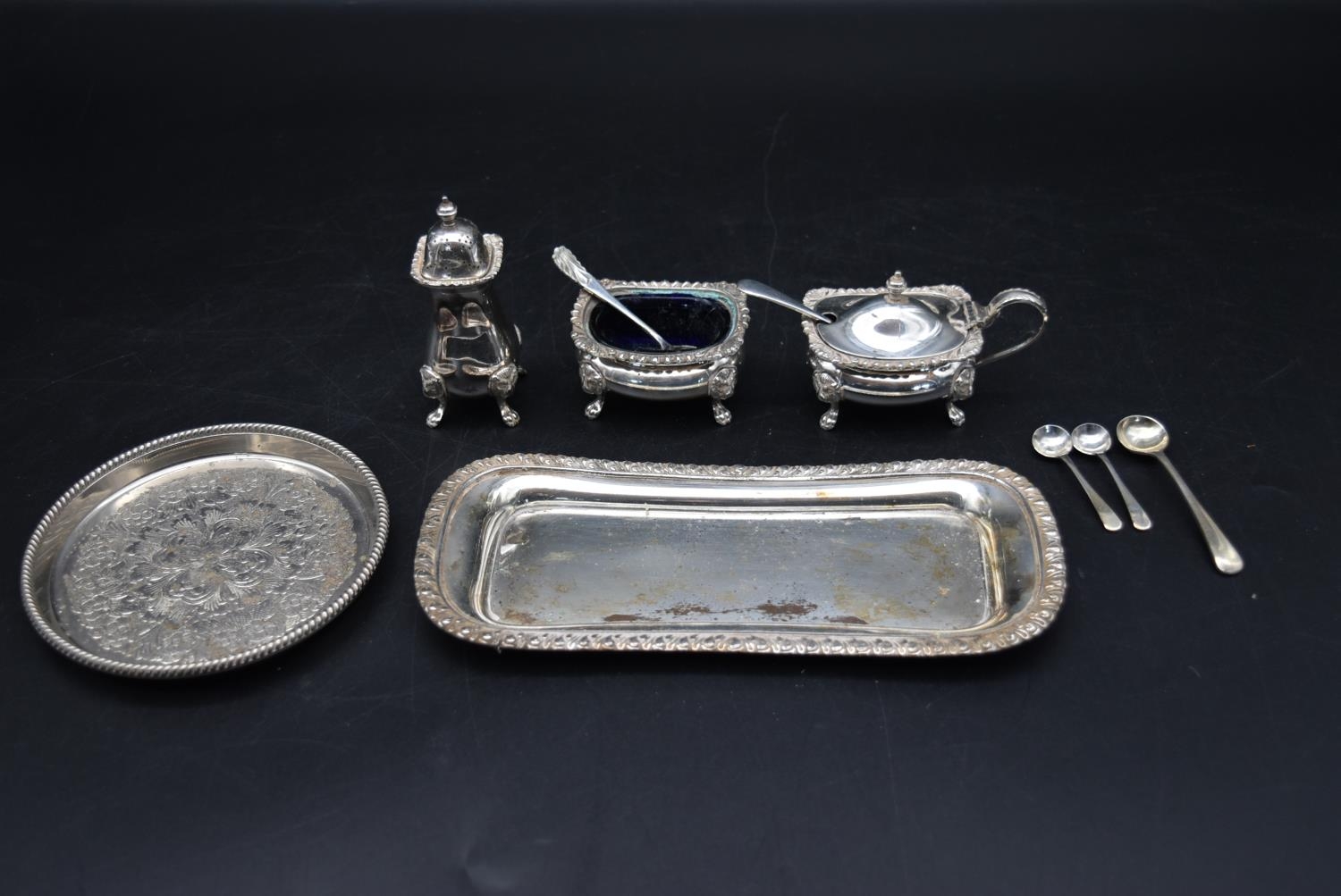A collection of various silver plate. Including two small dishes with classic decoration, three