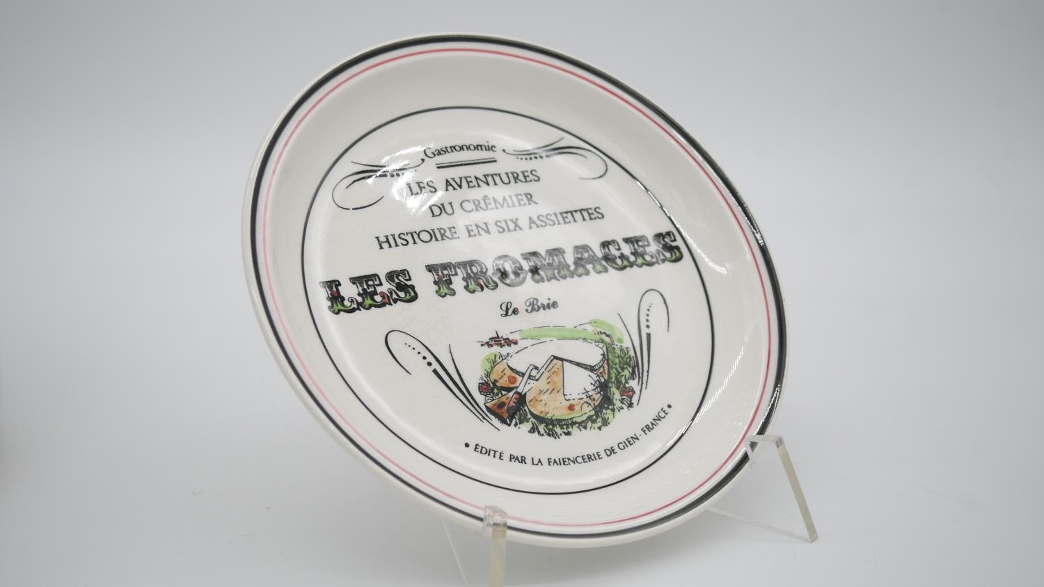 A set of six French faience ceramic cheese plates by Gien. Each plate with a different cheese - Image 4 of 7