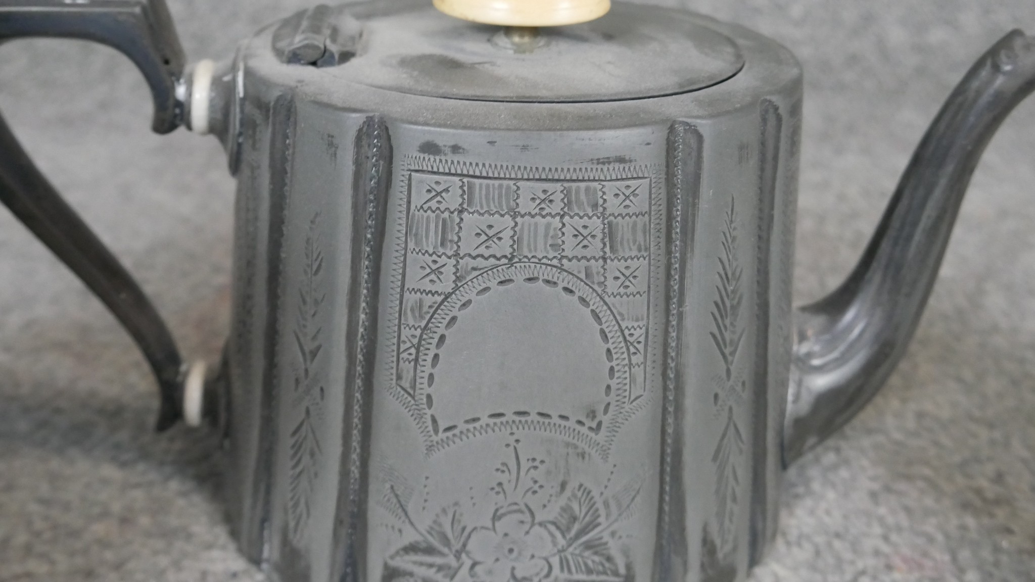 A miscellaneous collection of 19th century pewter and silver plated ware. - Image 4 of 5