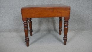 A 19th century footbath in mahogany case and with original ceramic liner. H47 W50 D35