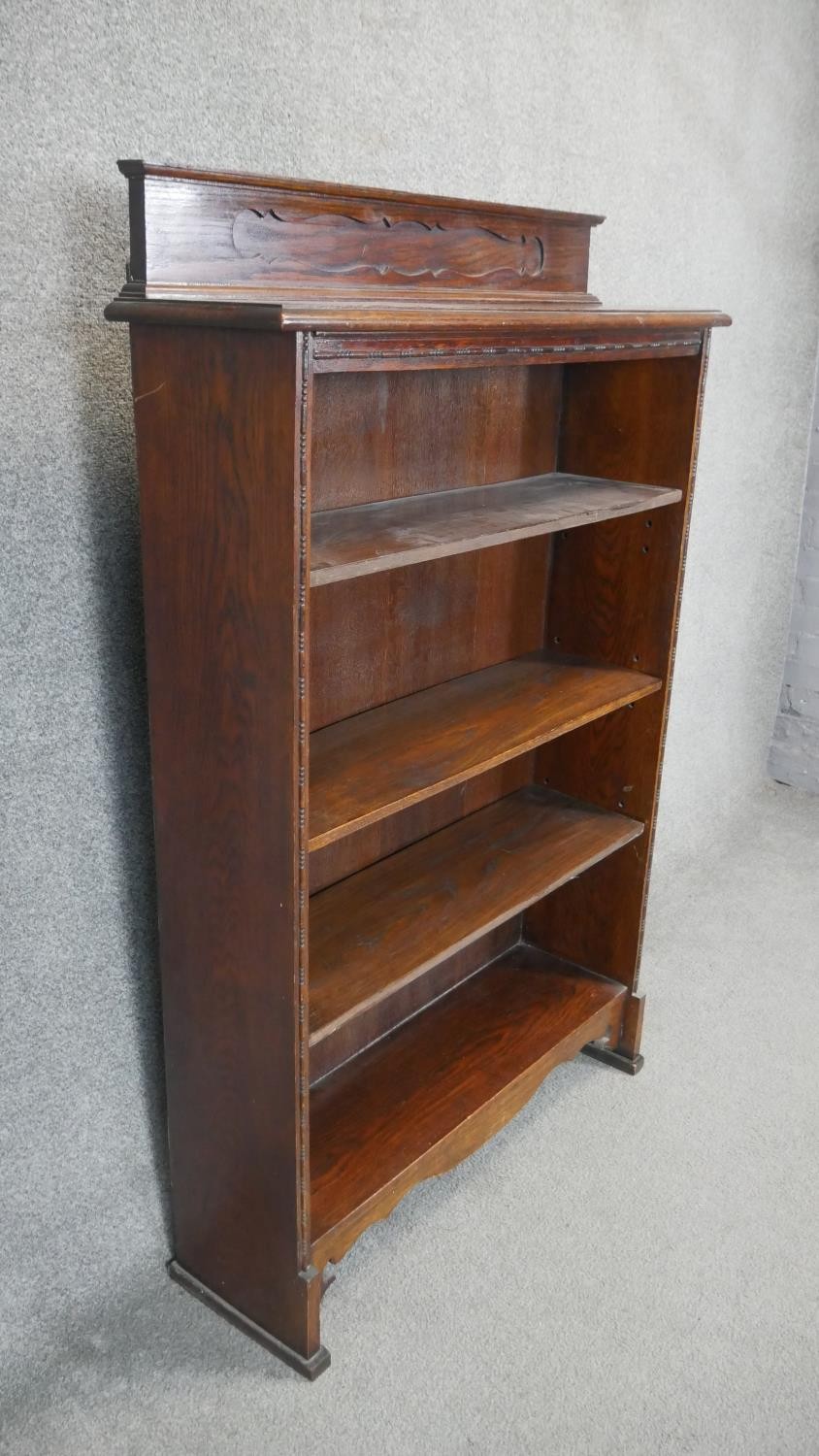 A mid century oak open bookcase. H.140 W.90 D.25cm - Image 2 of 4