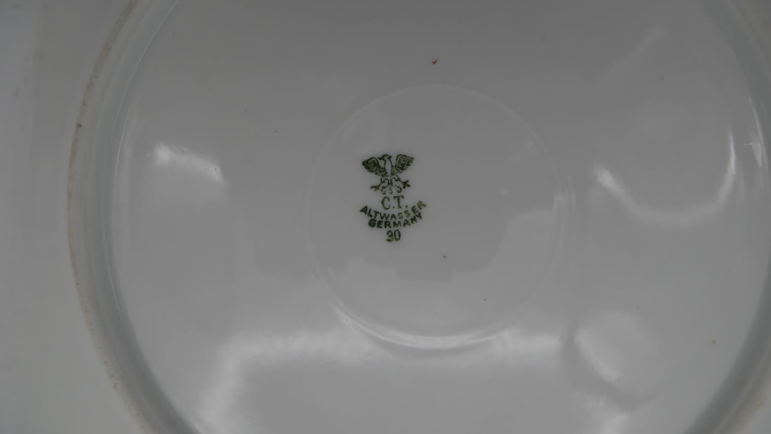 A collection of porcelain transfer fruit design plates, two different makers. (13 pieces in total) - Image 3 of 4